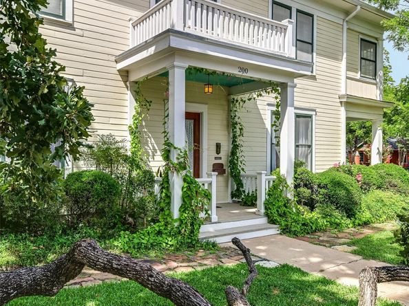 200 W 40th ST, Austin TX 78751