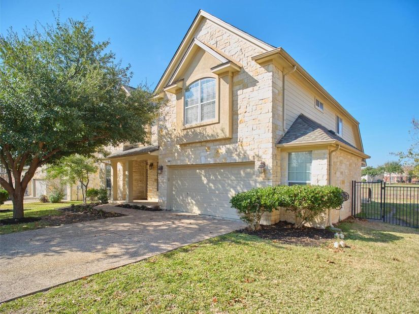 1116 Hillridge DR, Round Rock TX 78665