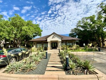 6000 Shepherd Mountain CV