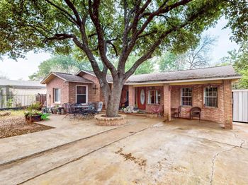 2206 Palo Pinto DR
