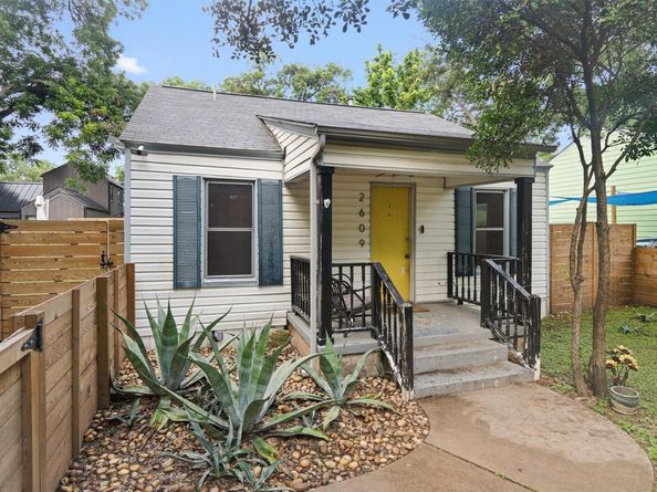 2609 Willow ST 1, Austin TX 78702