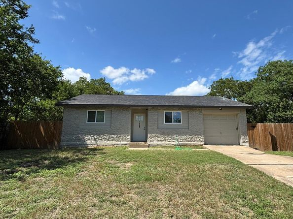 4608 E Village CT, Austin TX 78744
