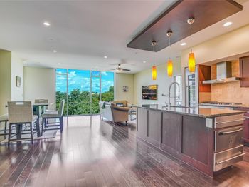 1600 Barton Springs RD
