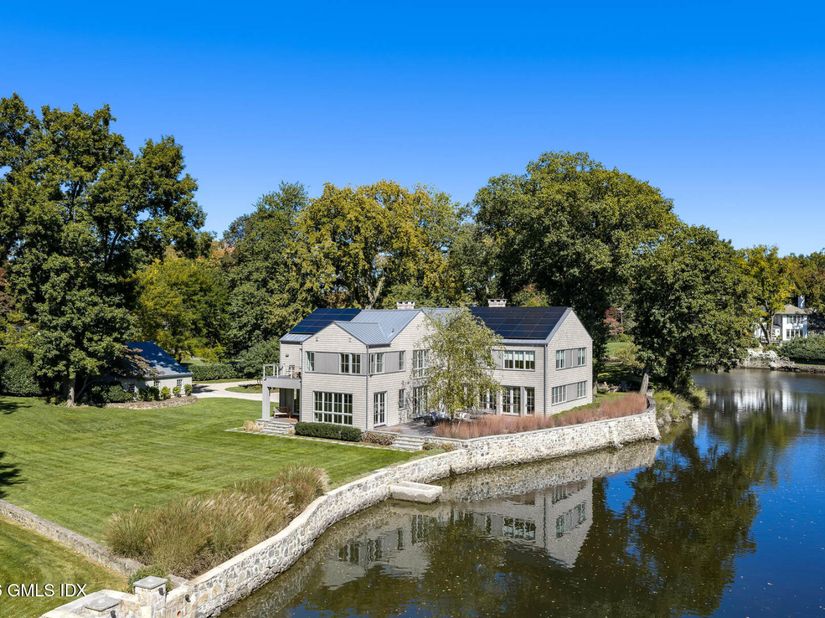 3 Coves End Road, Darien CT 06820