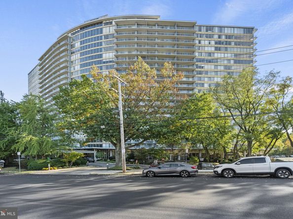 3900 Ford Road 5M, Philadelphia PA 19131