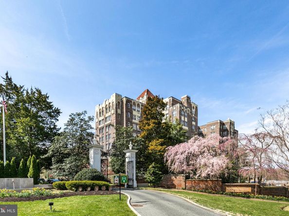 4000 Cathedral Avenue NW 203B, Washington DC 20016