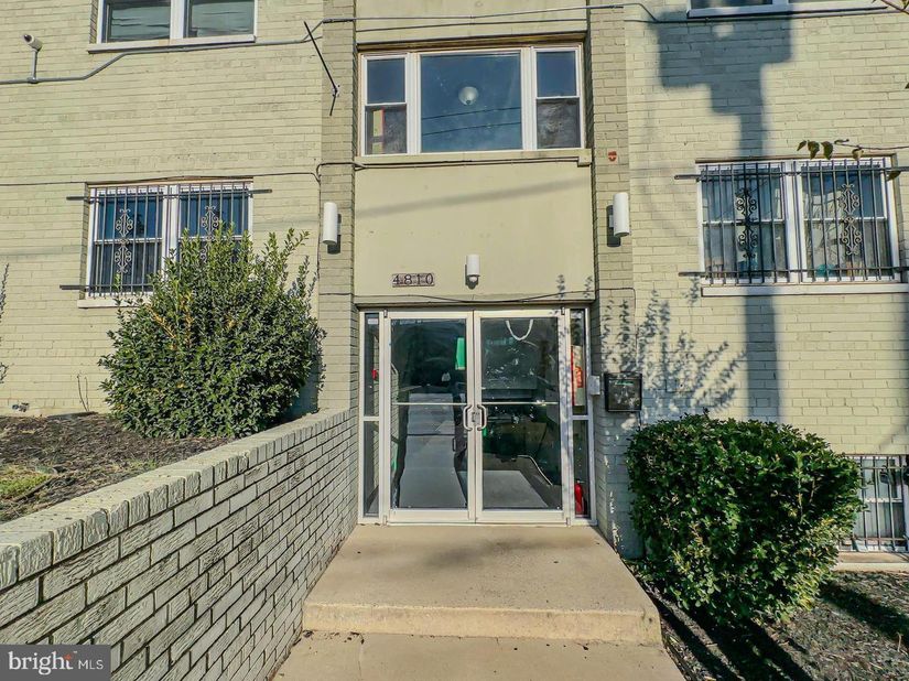 4810 Quarles Street NE 103, Washington DC 20019