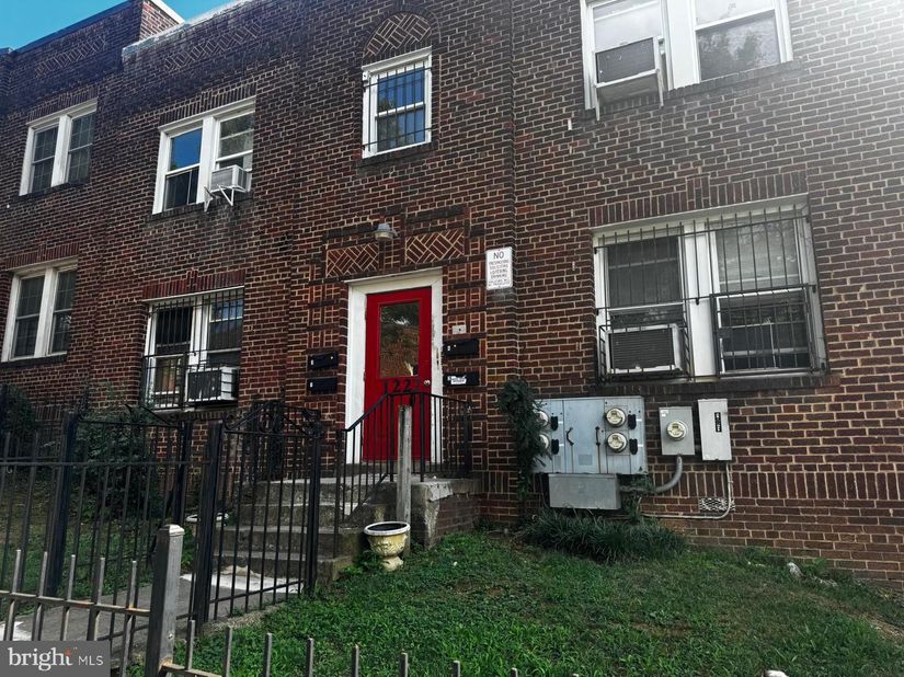 1227 Holbrook Terrace NE, Washington DC 20002