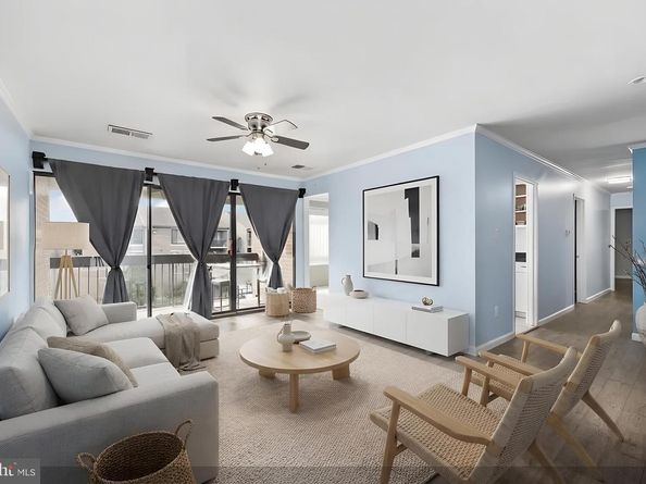 549 Florida Avenue 201, Herndon VA 20170