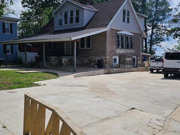 4124 Longshore Avenue, Philadelphia PA 19135