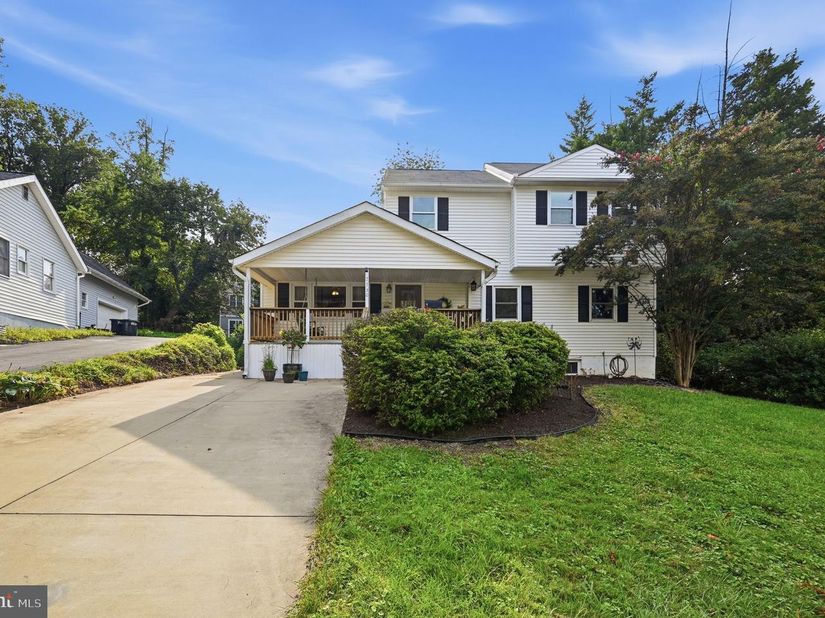 7730 Leonard Drive, Falls Church VA 22043