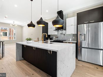 1318 S Dorrance Street