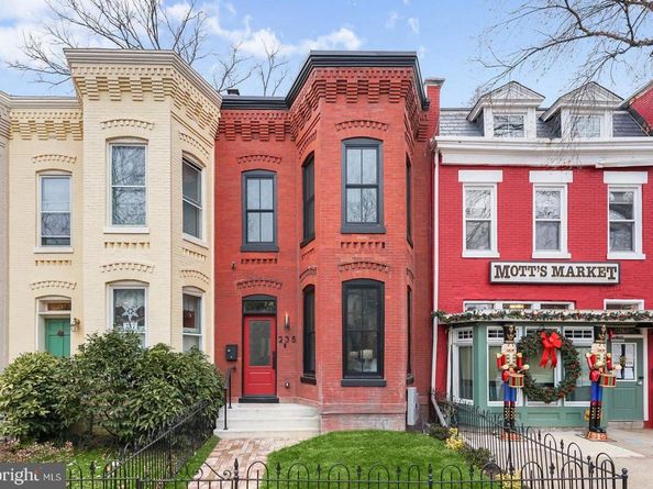 235 12TH Street SE, Washington DC 20003