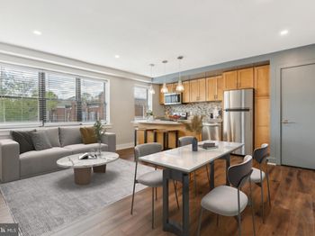 212 Oakwood Street SE