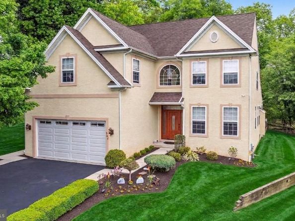 304 Carolee Circle, Springfield PA 19064