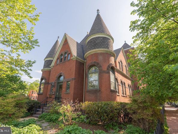 350 9TH Street SE 26, Washington DC 20003