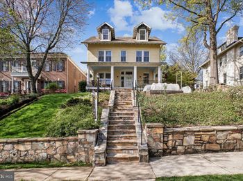 310 N View Terrace