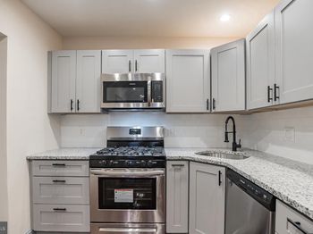 2046 E Stella Street