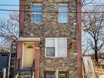 3105 N Hutchinson Street