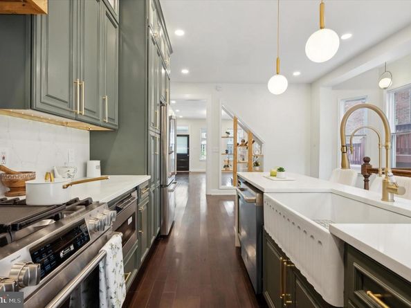 4911 Warrington Avenue, Philadelphia PA 19143