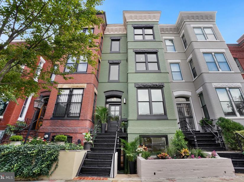 421 4TH Street NE, Washington DC 20002