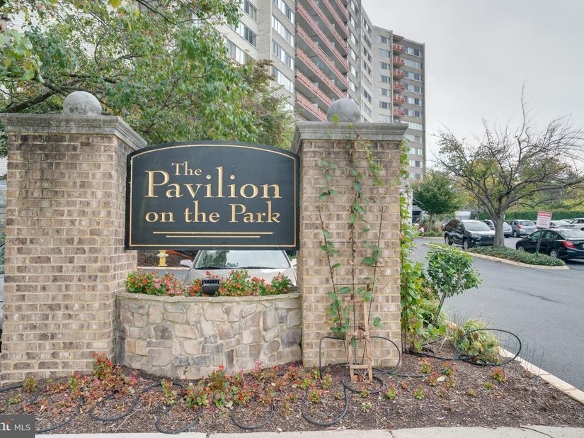 5340 Holmes Run Parkway 712, Alexandria VA 22304