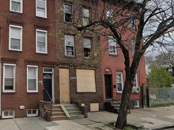 2335 N 5TH Street