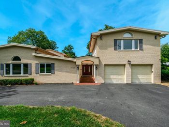 7113 Carol Lane