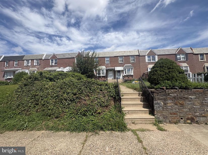 2119 Glenview Street, Philadelphia PA 19149
