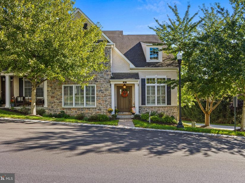 408 Ravenscliff Drive, Media PA 19063