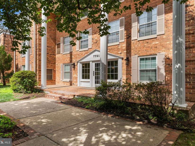 7721 Tremayne Place 204, Mclean VA 22102