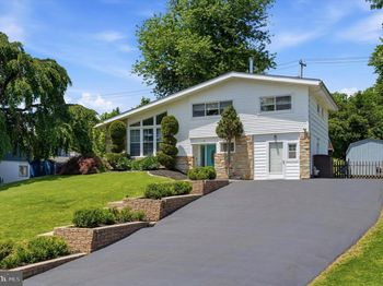 56 Red Rowan Lane