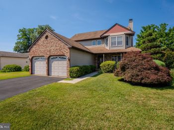 952 Duxbury Drive