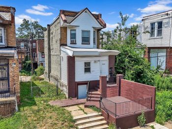 4852 N 9TH Street