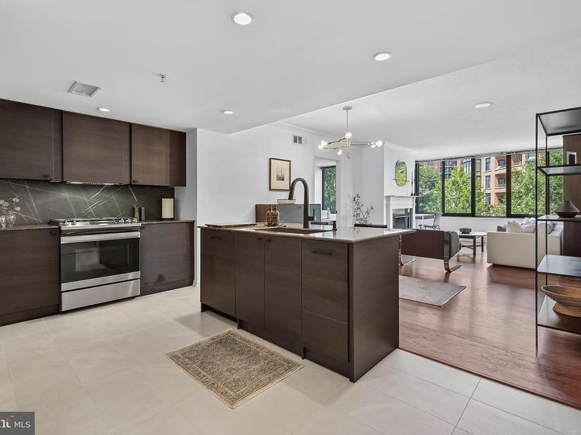 2220 Fairfax Drive 406, Arlington VA 22201