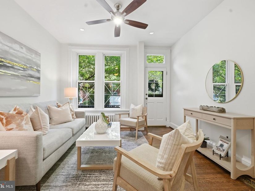 2152 Newport Place NW, Washington DC 20037