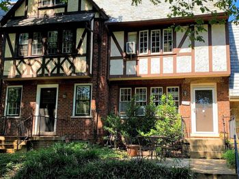 4435 Greenwich Parkway NW