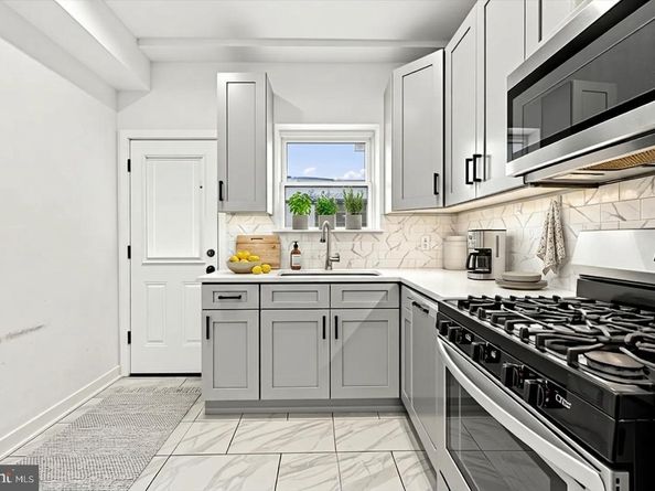 2314 S Hemberger Street, Philadelphia PA 19145