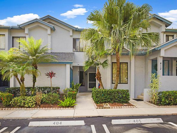 405 Harbour Pointe Way, Greenacres FL 33413