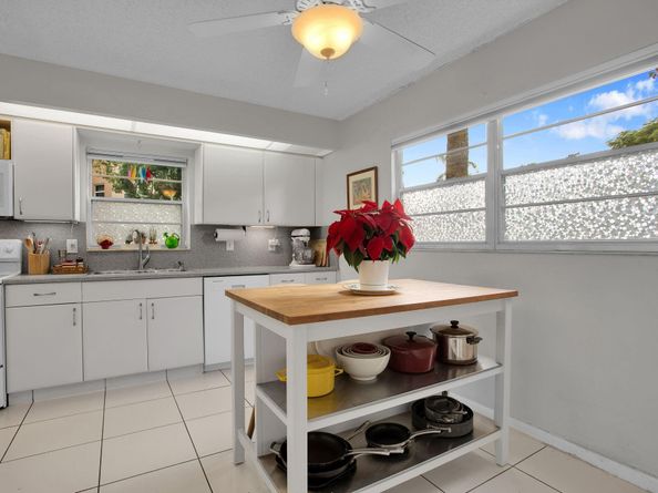 1602 Abaco Dr K1, Coconut Creek FL 33066