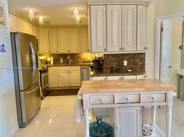 1985 S Ocean Drive 3C, Hallandale Beach FL 33009