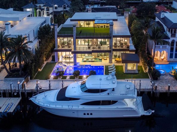 2437 Delmar Pl, Fort Lauderdale FL 33301