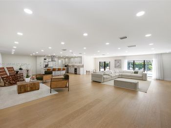 15110 N Saxon Circle