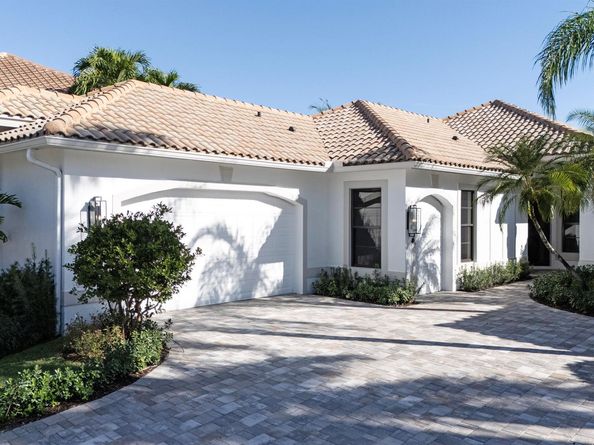 2570 Players Court, Wellington FL 33414