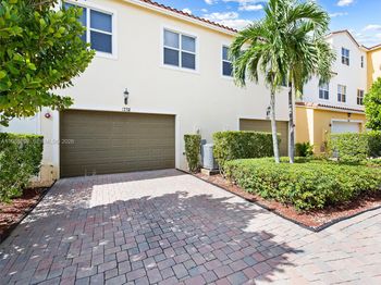 1732 NW 124th Place