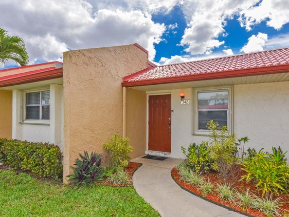 342 Lake Evelyn Drive, West Palm Beach FL 33411
