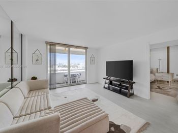 465 Ocean Drive