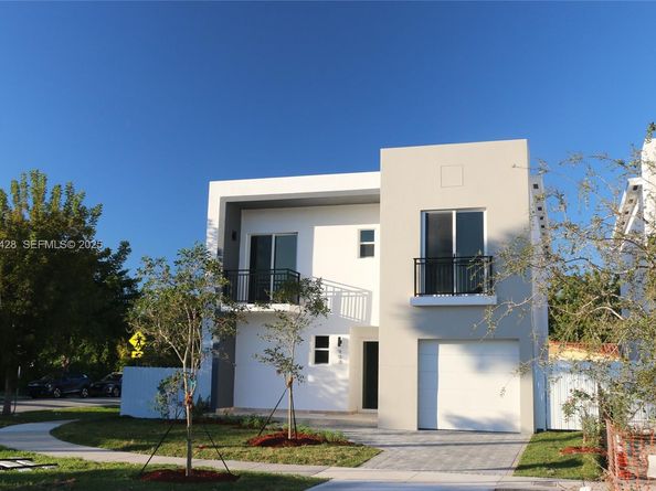 900 SW 24th Road, Miami FL 33129