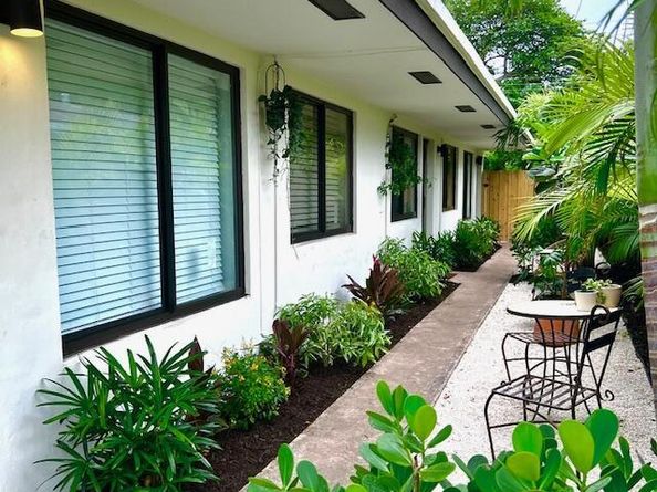 754 NE 40th Street, Oakland Park FL 33334