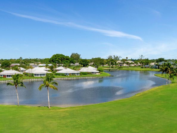 300 John F Kennedy Drive Ph5, Atlantis FL 33462